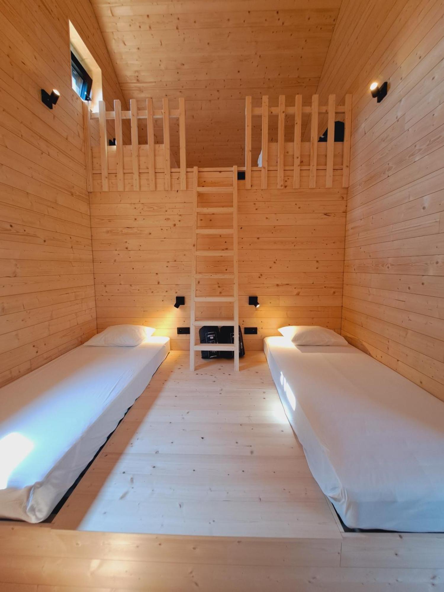 - Relais Randonneur - Capacite Max De 9 Personnes Nadrin
